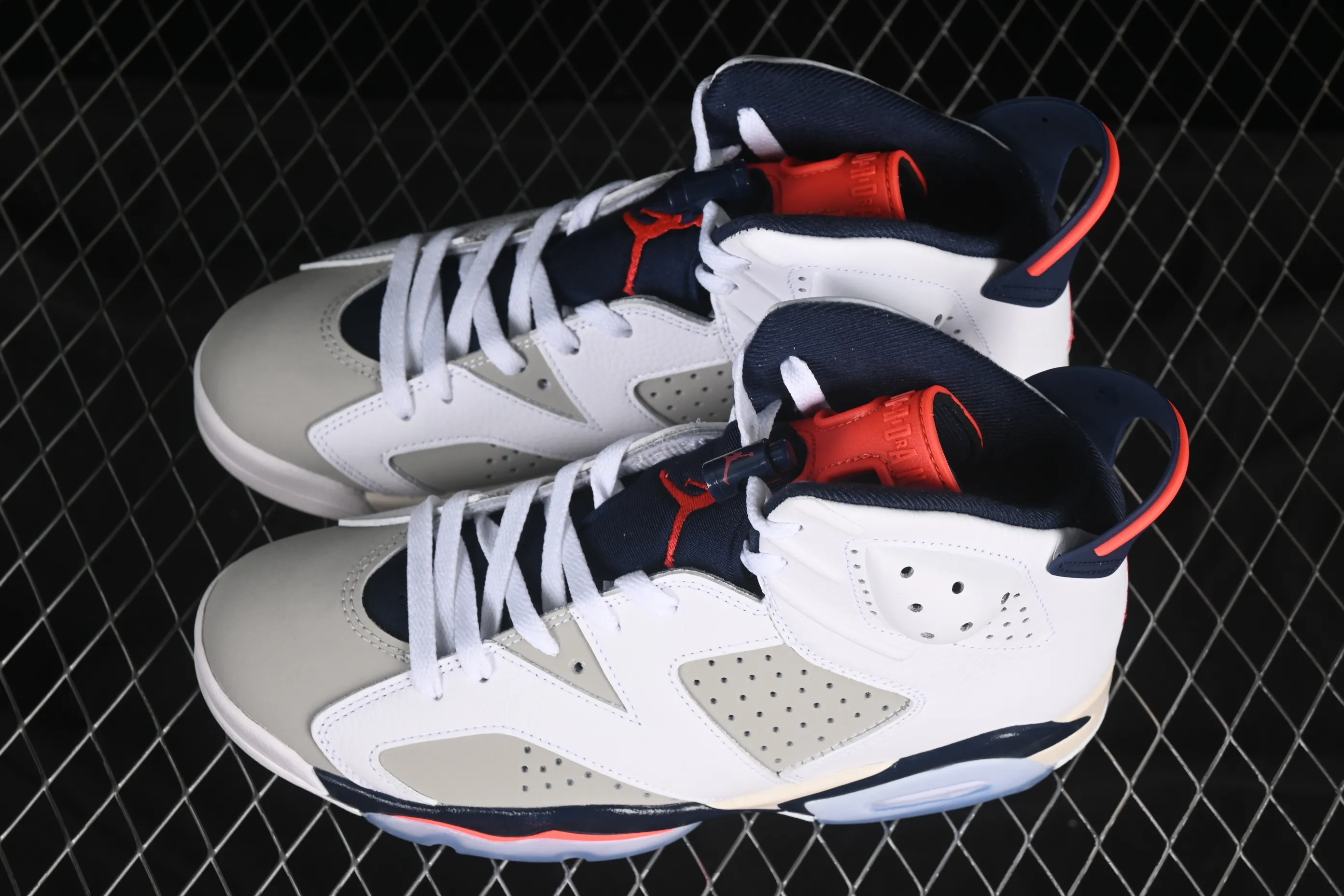 All categories Air Jordan Jordan series basketball shoes Air Jordan 6 F version Air Jordan 6 Retro "Tinker" AJ6 Joe 6 manuscript infrared 384664-104